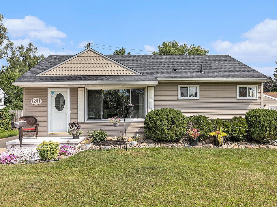 1st image of 1241 Shirley Dr
