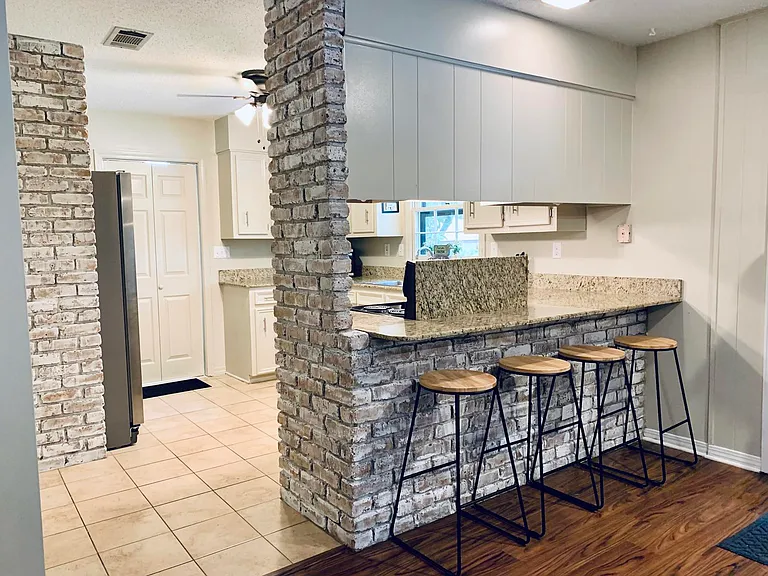 2484 Royal Carriage Dr #- — Photo 17