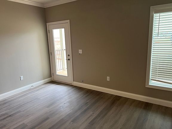 4th image of 171 Hunt Village Ln #821