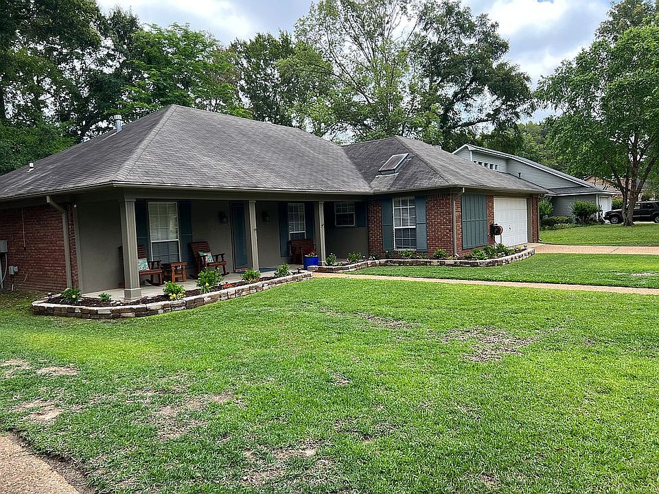1st image of 124 Timbercrest Dr