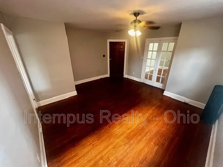 4237 Vine St #2 — Photo 10