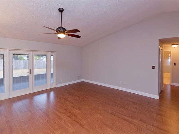 2nd image of 15709 Charter Oaks Trl