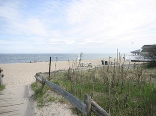 453 Birch Rd, Fairfield, CT 06824