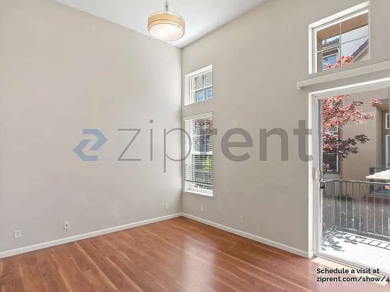 1076 Sapphire Ter — Photo 7