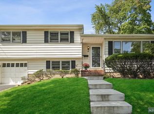 69 Bellevue Ter, Bloomfield, NJ 07003