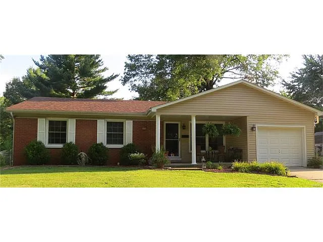 4800 Fantasy Ln photo 1