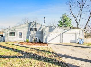 55216 Holmes Rd, South Bend, IN 46628