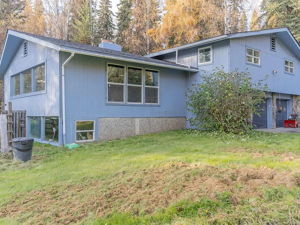 1893 Woodbine Dr