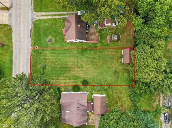 Springfield Lake Dr, Akron, OH 44312