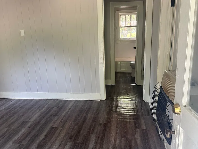144 Midland St — Photo 8