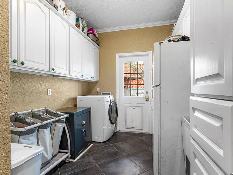 360 Private Road 4619 — Photo 24
