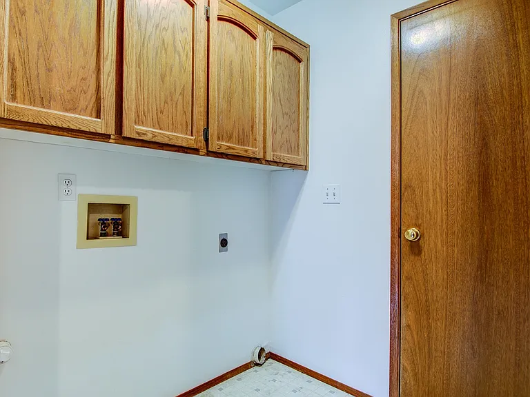 1725 SW Nienhuis St — Photo 14