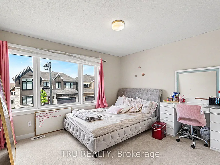 748 Eminence St — Photo 19