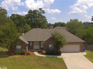 5 Eisenhower Cv, Maumelle, AR 72113