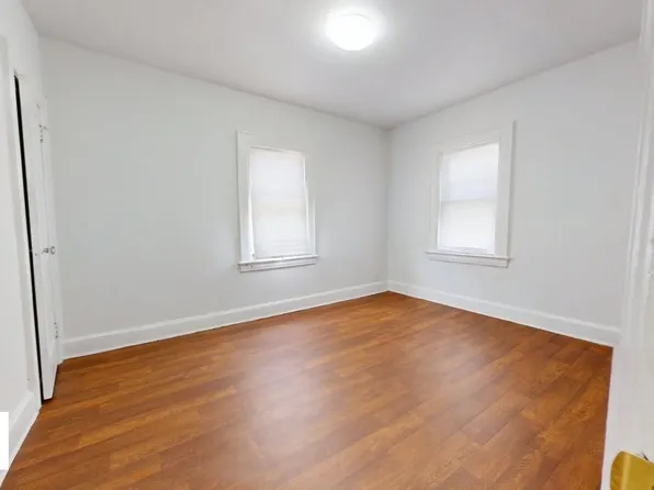 2611 Avenue J image 9 of 13