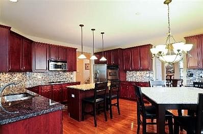 4th image of 413 N White Deer Trl