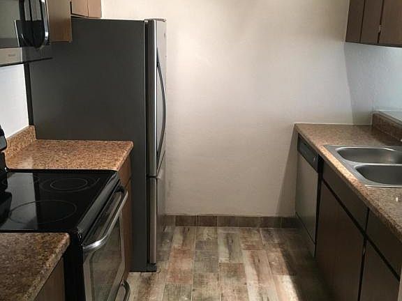 4th image of 3313 N 68th St Unit 231