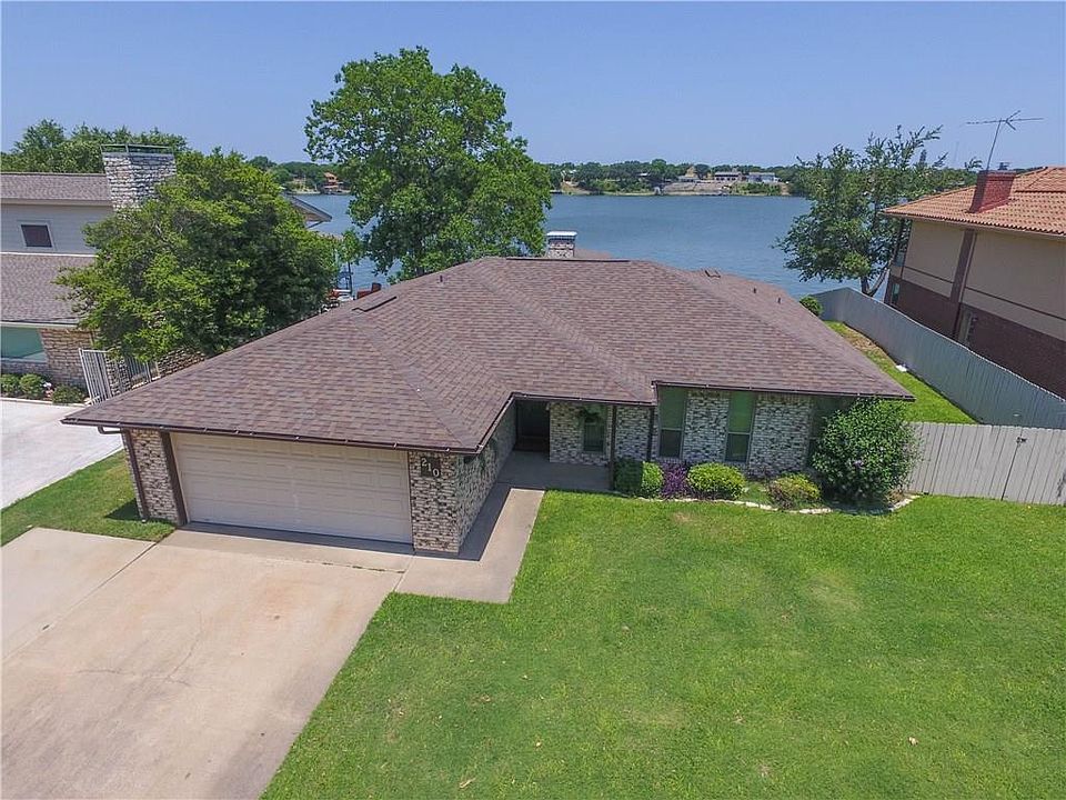 1st image of 210 Bahama Ct