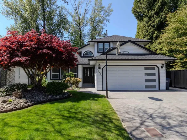 11083 153a St, Surrey, BC V3R 9H8