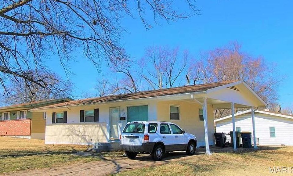 2nd image of 10514 Spring Garden Dr