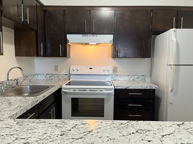 Tiblow Village Apartments — Photo 23