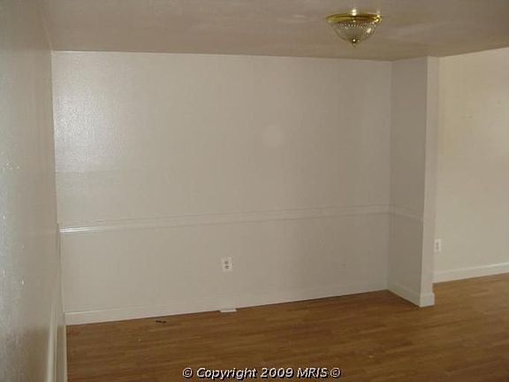 3rd image of 1140 James Madison Cir