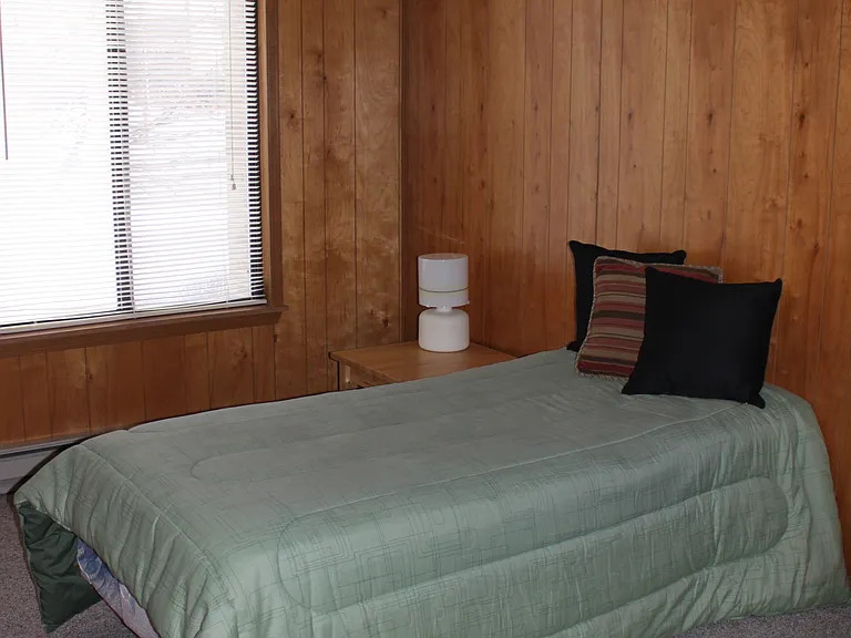 Crestview Apartments — Photo 43