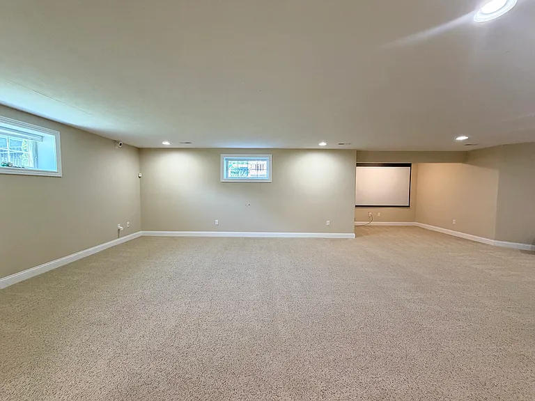 1805 Blue Stone Dr — Photo 29