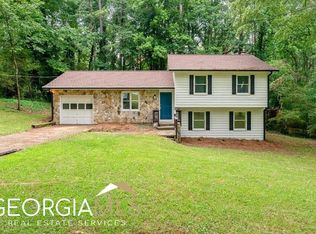 1868 Suwanee Roberts Ct, Lawrenceville, GA 30043