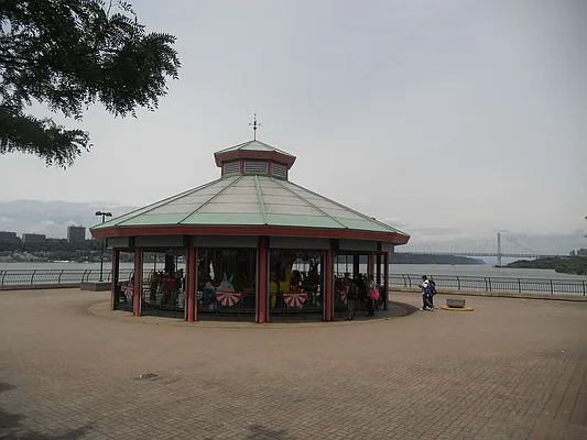 Rented by Willie Kathryn Suggs, LREB | media 25