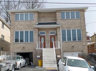 520 Glen Ave, Palisades Park, NJ 07650