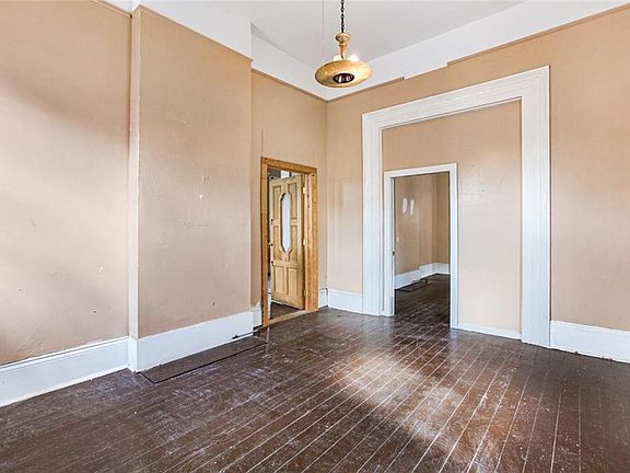 4th image of 1427-29 Saint Anthony St