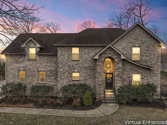 2nd image of 568 Wilson Dr