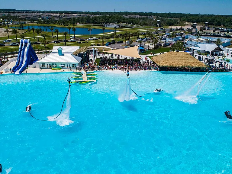 Only 5 miles or about 8 min by car to this tropical Lagoon open to public.