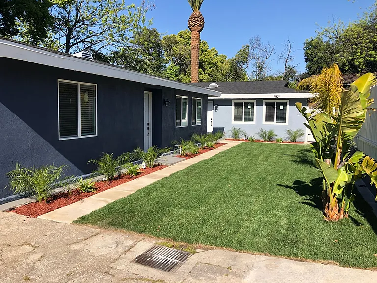 922 N Summit Avenue — Photo 13