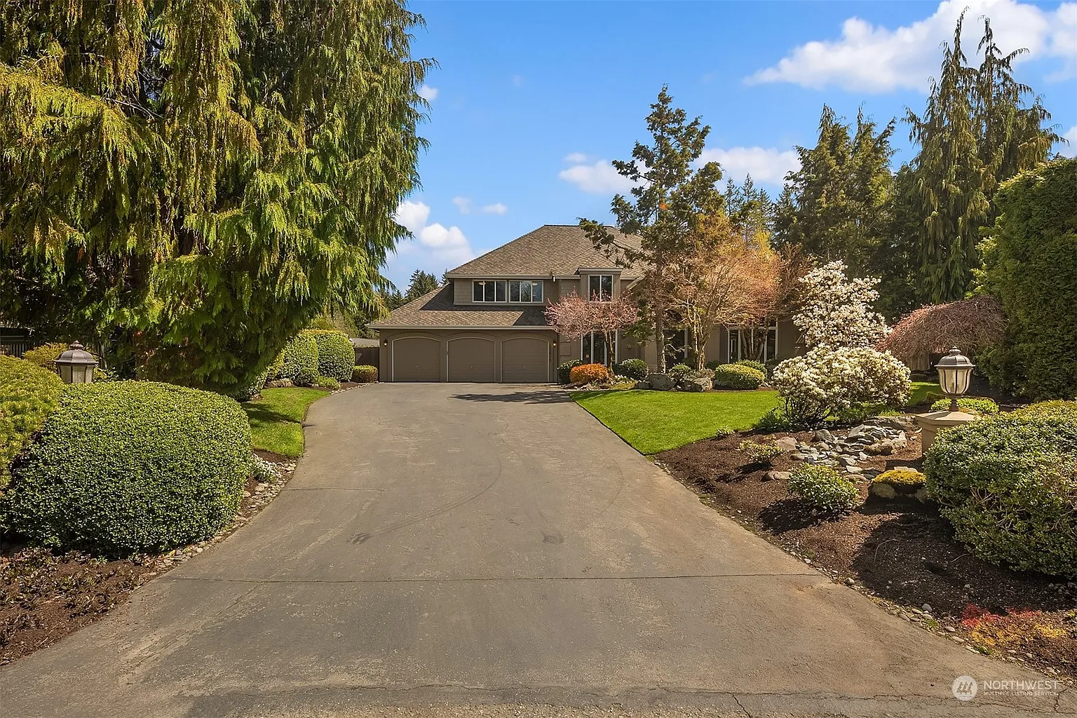 15618 224th Court NE photo 1