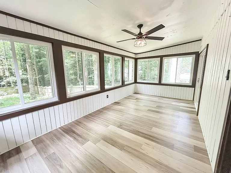 1642 Hillside St — Photo 21