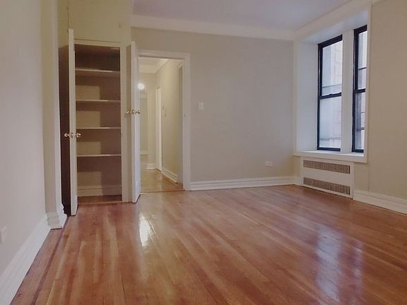 2nd image of 535 E 21st St APT 3A