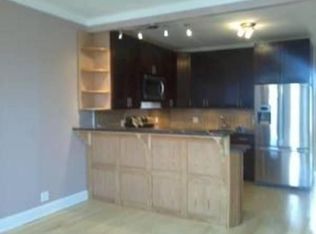 6820 60th St, Ridgewood, NY 11385