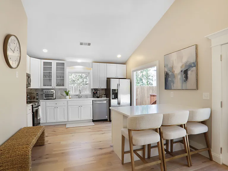 1117 Capital Club Cir — Photo 10