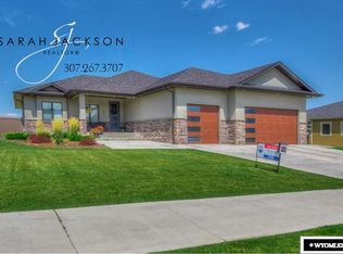 2924 Croydon Dr, Casper, WY 82609