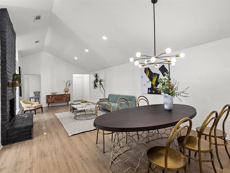 2019 Wilcrest Dr — Photo 5