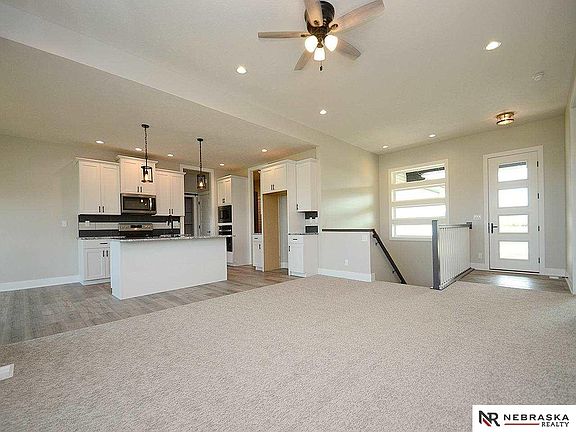 5th image of 325 N 104th St