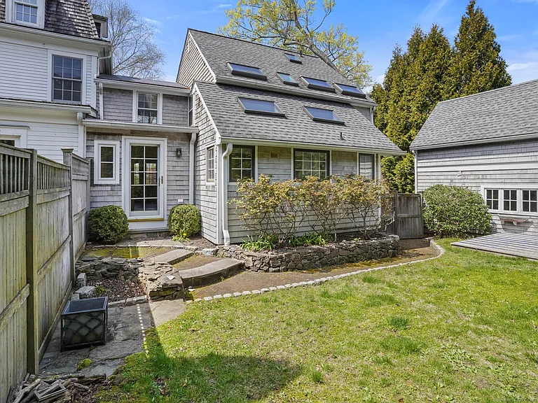168 Rowayton Ave #A — Photo 24