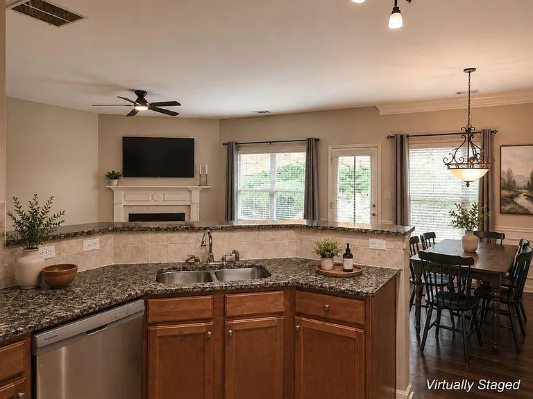 6225 Apple Rose Dr — Photo 2