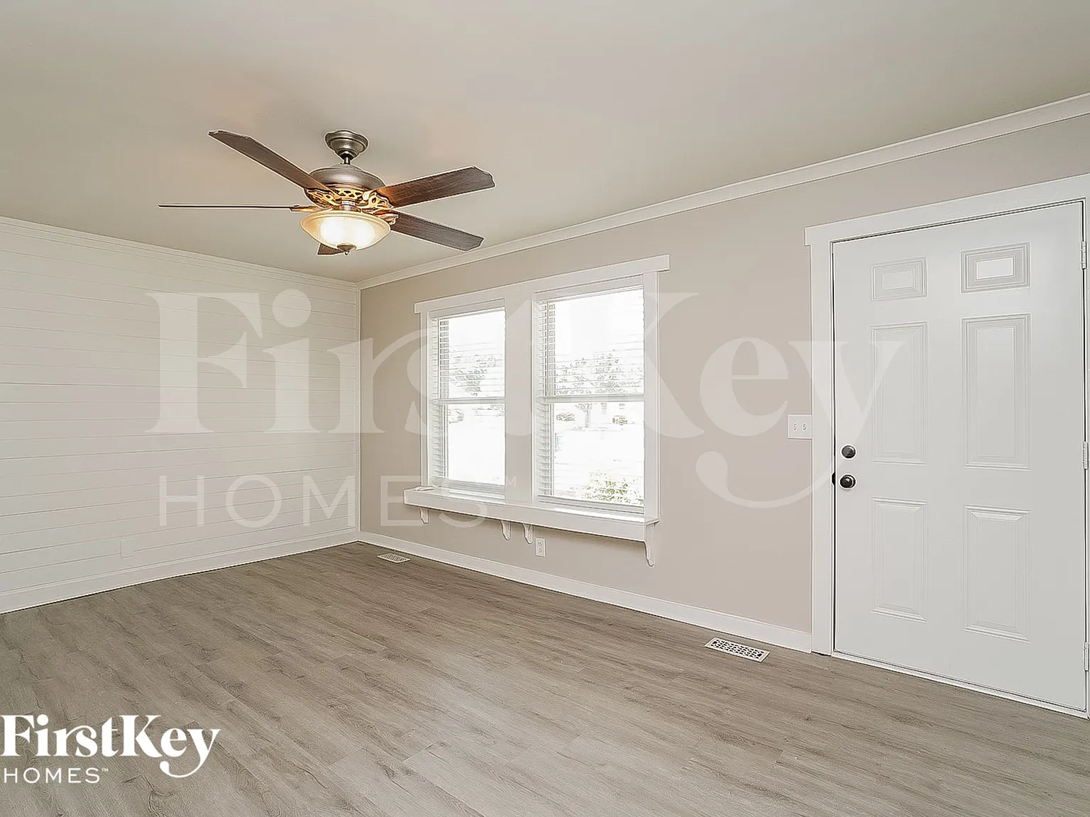 3 bed, 2.0 bath, 1512 sqft, $1,955 — Photo 3