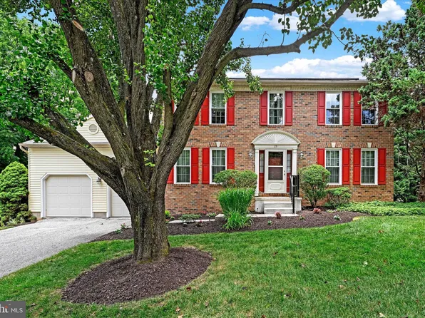 25 Warren Manor Ct, Cockeysville, MD 21030
