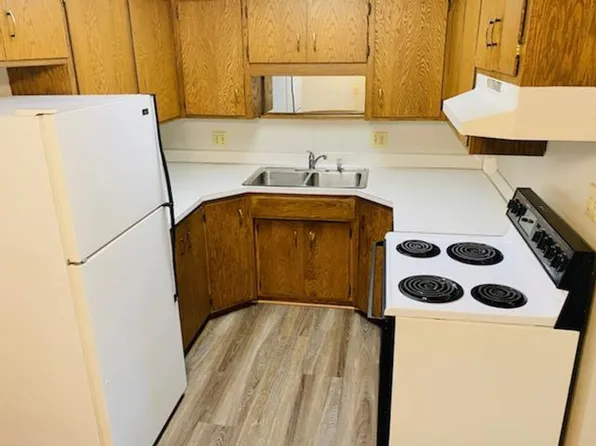 555 Central Ave S, 555 Central Ave S #12, Milaca, MN 56353