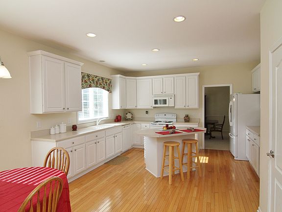 Appliances stay!