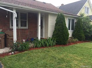 868 Beach Rd, Cheektowaga, NY 14225